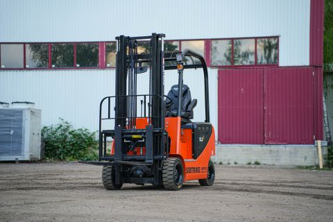 Вилочный погрузчик Sibtrike SF4 Light 20.3LA 2000 кг
